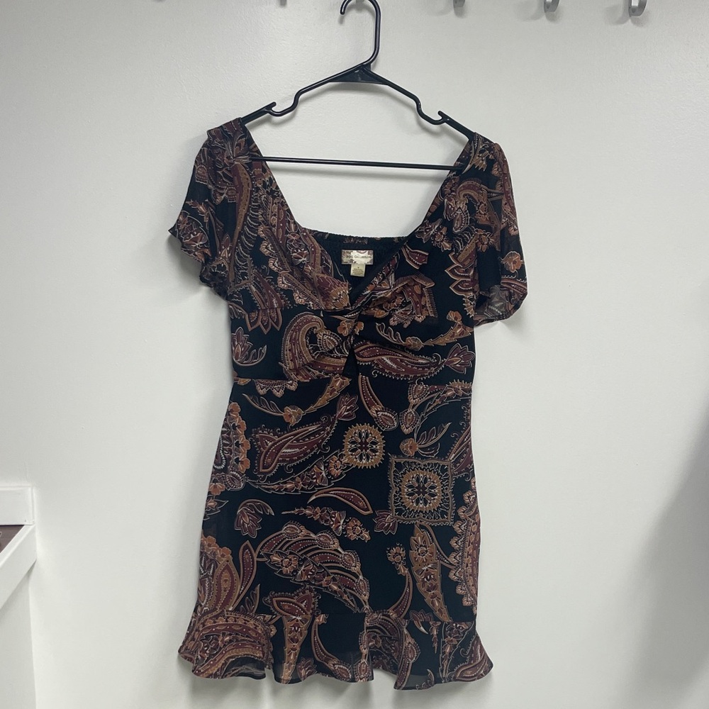 Elegant Paisley Print Mini Dress